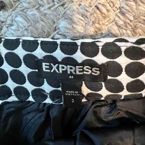 Express Skirt - Black & White with Polka Dots - Picture 3 of 5